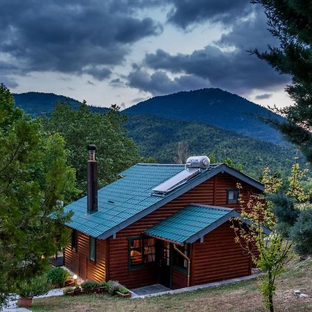 Chalet Likouresi Village Karpenísion Eksteriør bilde