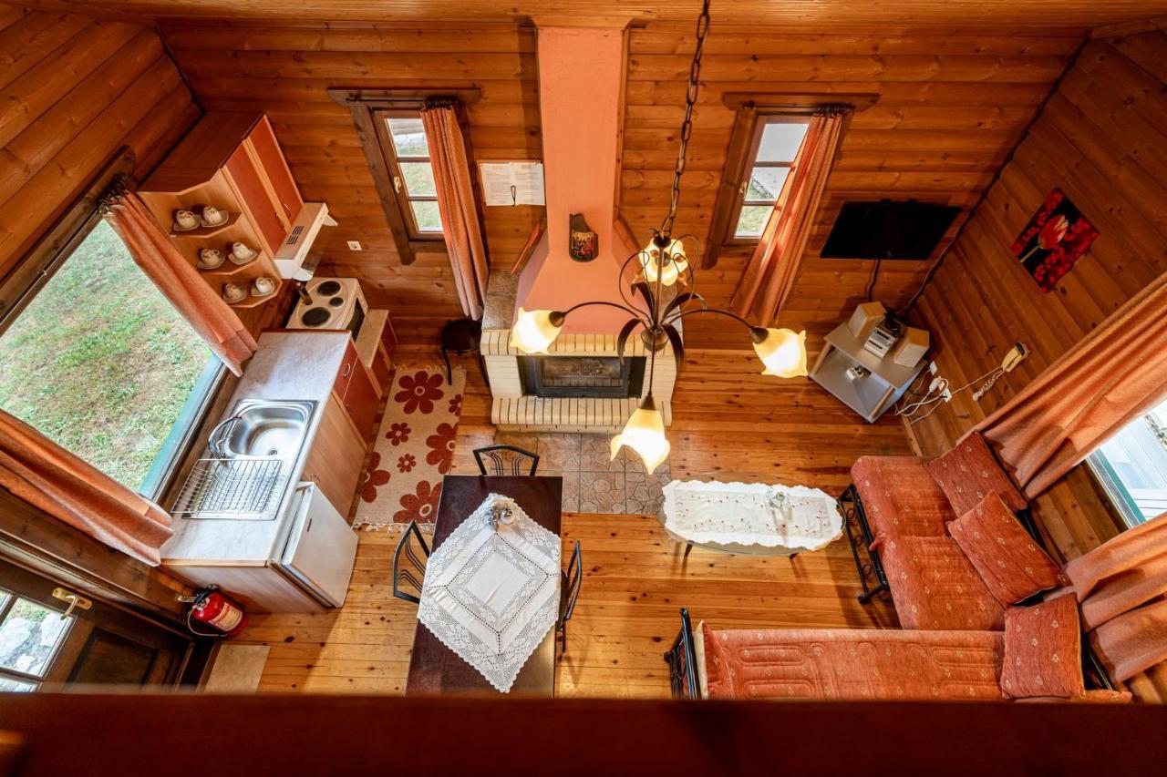 Chalet Likouresi Village Karpenísion Eksteriør bilde