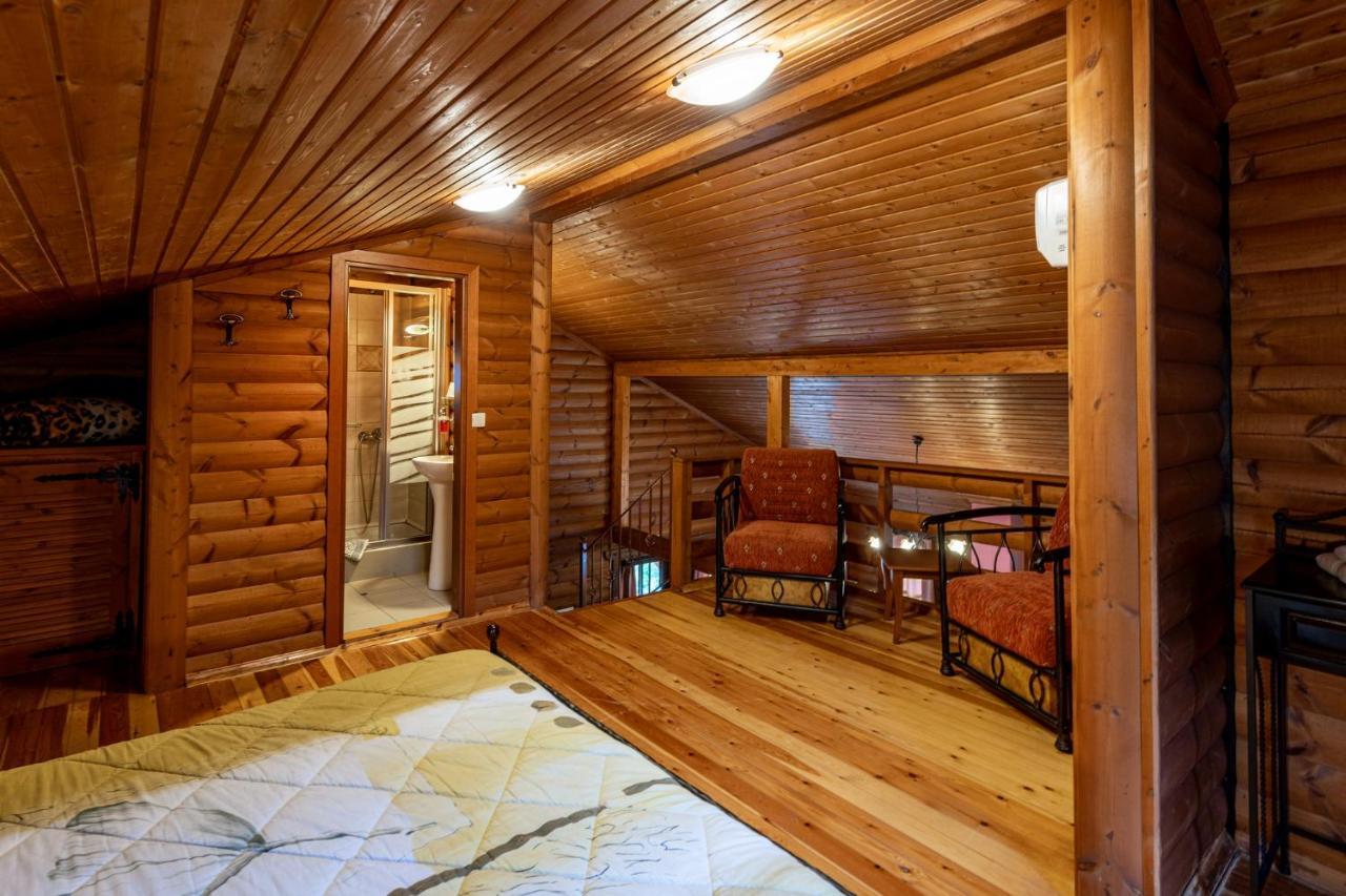 Chalet Likouresi Village Karpenísion Eksteriør bilde