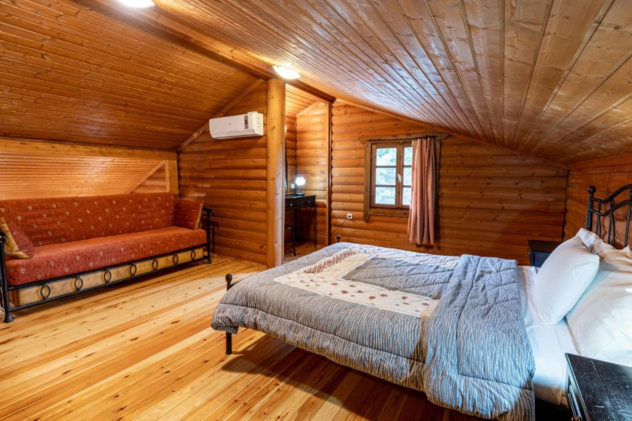 Chalet Likouresi Village Karpenísion Eksteriør bilde